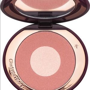 CT Cheek to chic Blusher